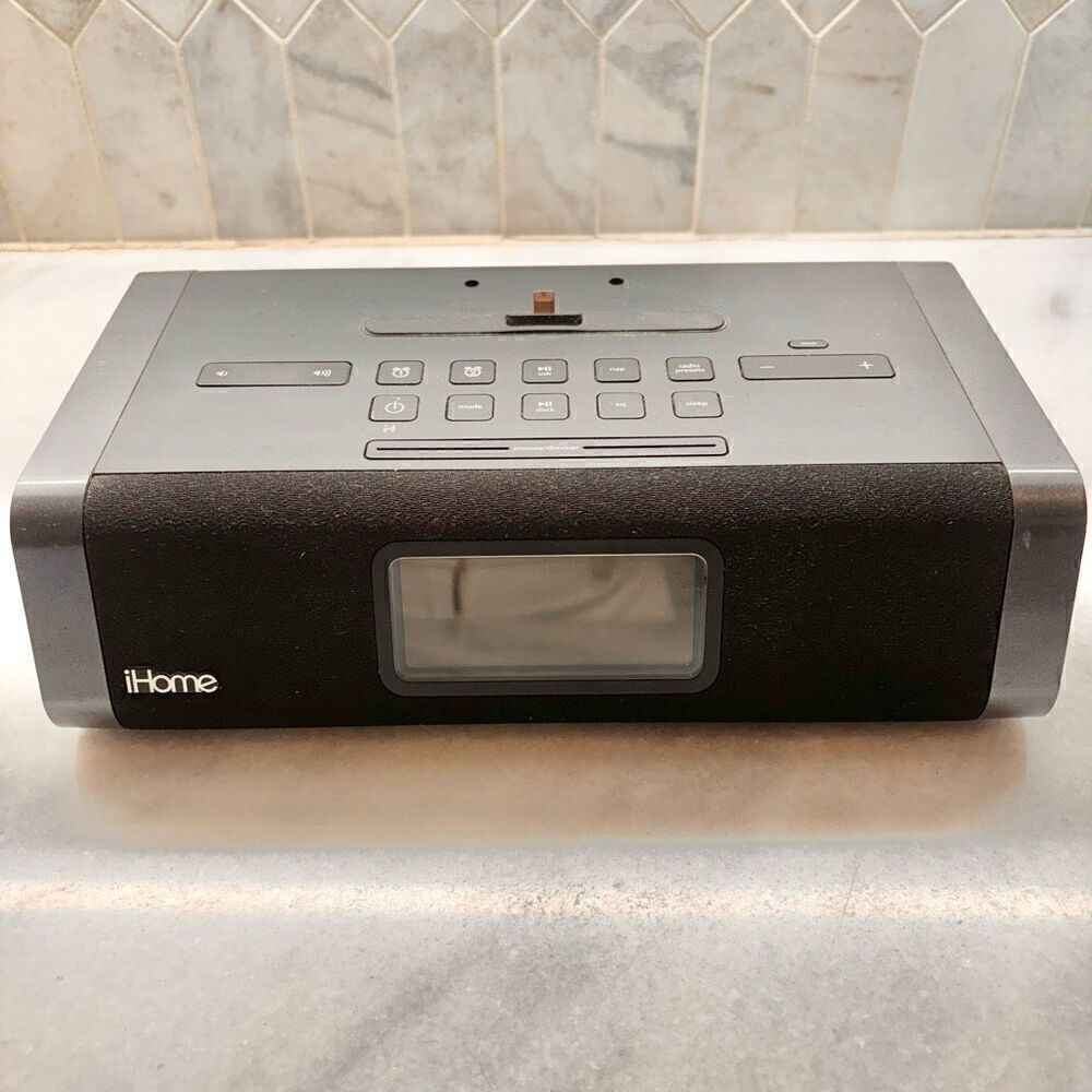 iHome iDL45 Alarm Clock Radio And iPhone Docking Station Multifunction Silver OS